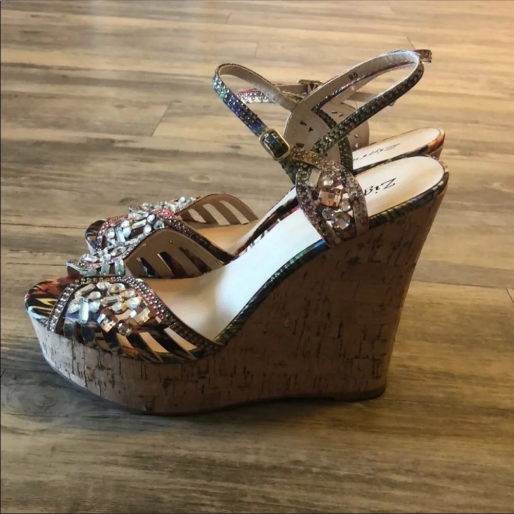 Zigisoho Wedged Heels